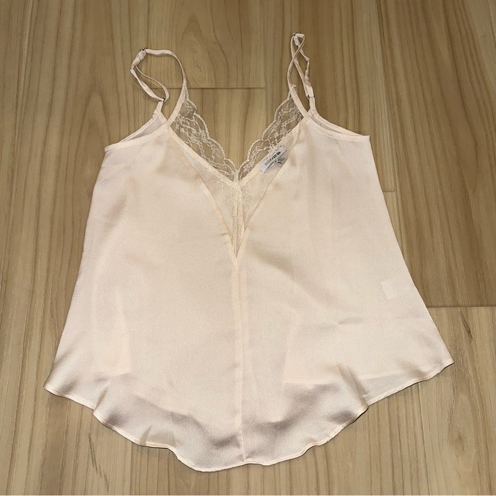 Lace detail tank top
